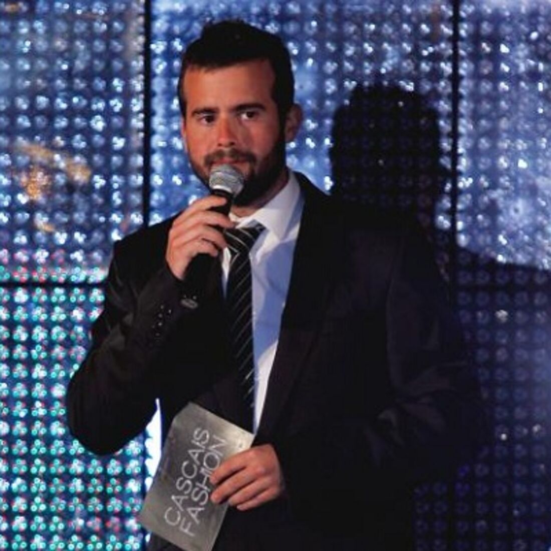 João Manzarra desmente revista