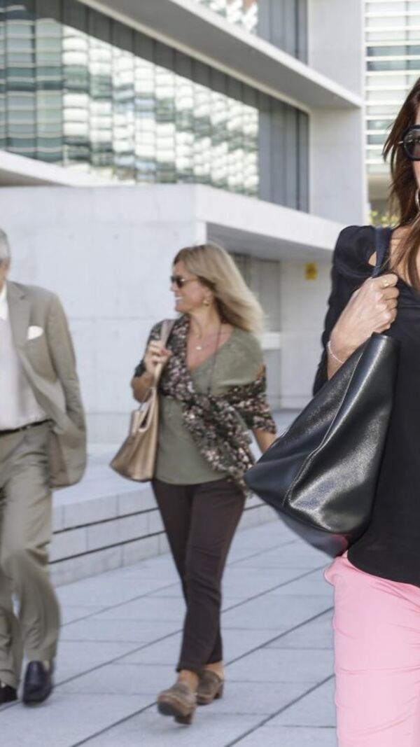 Bárbara acusa Carrilho de perseguição