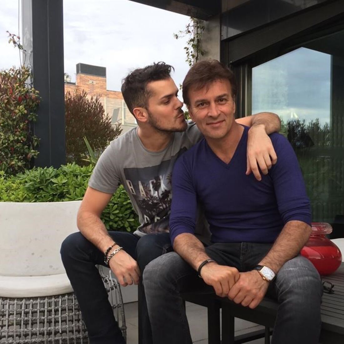 Mickael Carreira, Tony Carreira