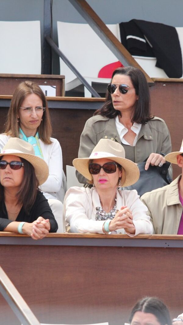 Vitor Gonçalves e José Rodrigues dos Santos assistem ao jogo com as famílias