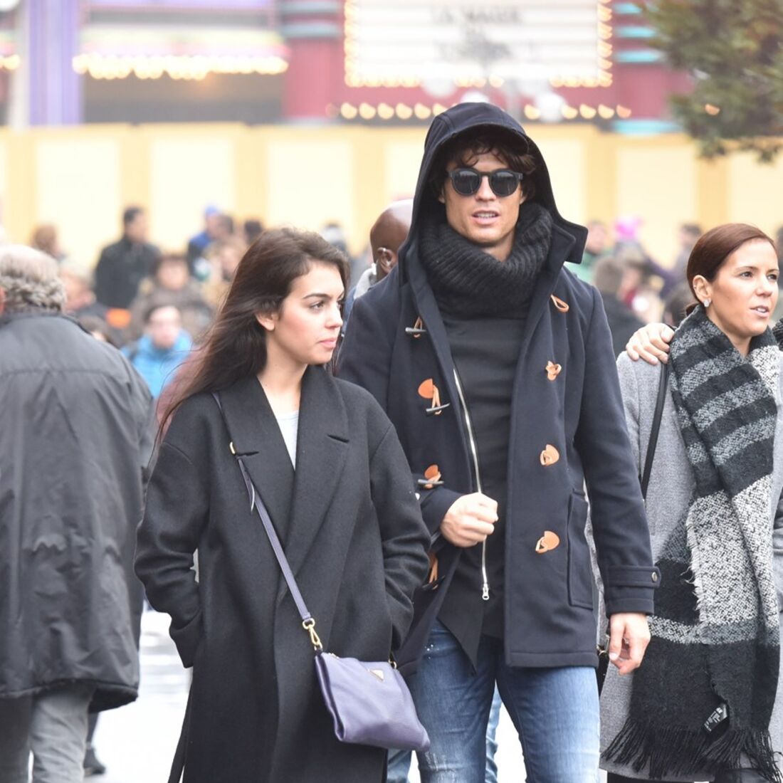 cristiano ronaldo, georgina rodríguez, disneyland, paris