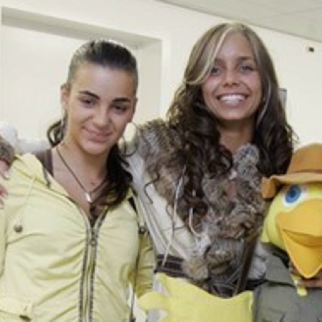 Luciana Abreu, Ludovina Abreu, Ana Luísa 