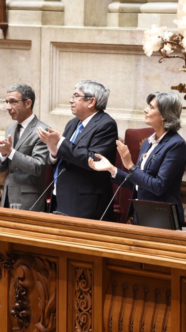 salvador sobral, luísa sobral, assembleia da república, eduardo ferro rodrigues, parlamento