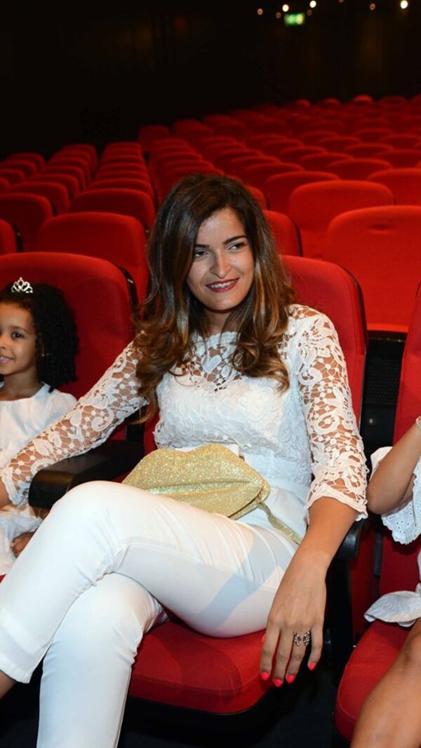 Nova família Luciana Abreu