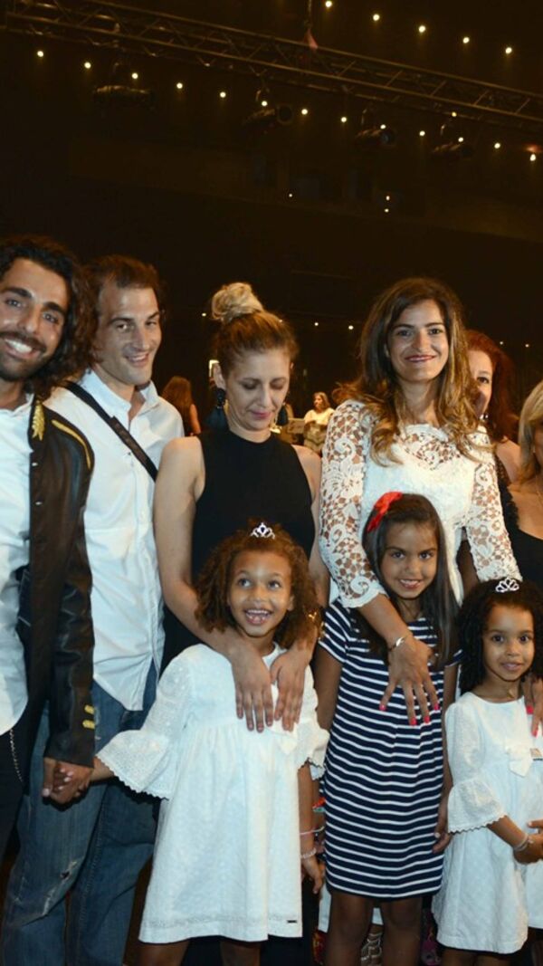Nova família Luciana Abreu