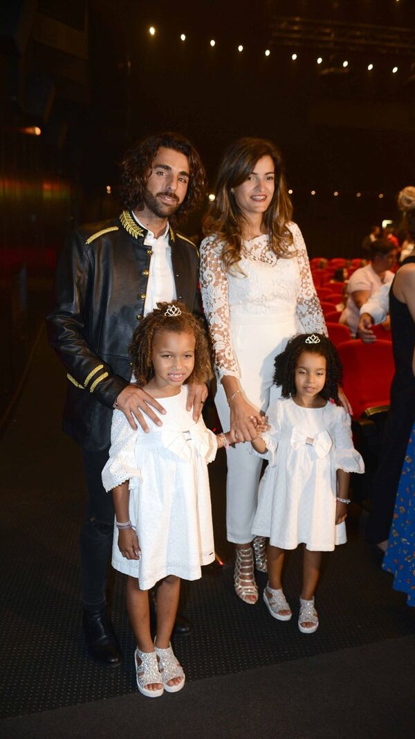 Nova família Luciana Abreu