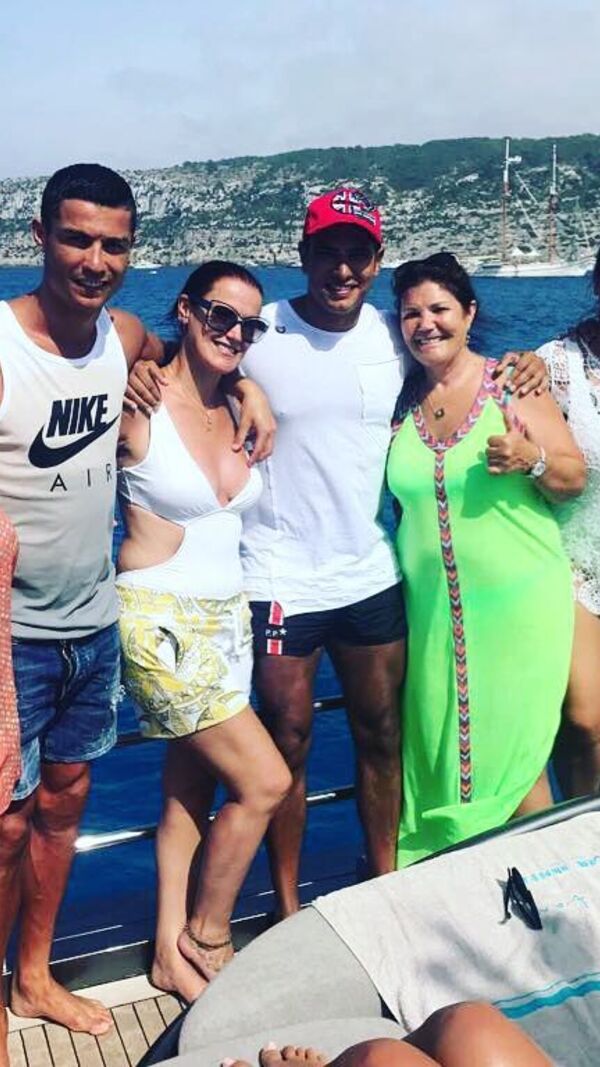 Ronaldo, família Aveiro, Ibiza