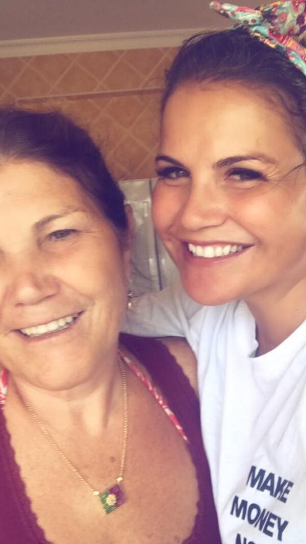 Dolores Aveiro e katia