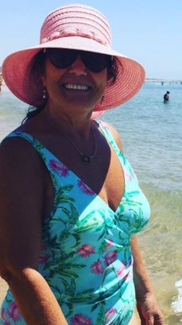 Dolores Aveiro
