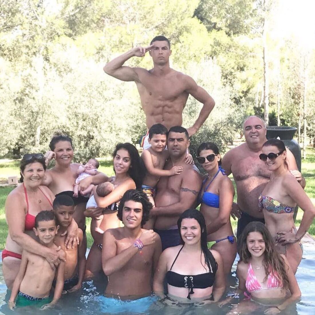Cristiano Ronaldo, Ibiza, hotel, negócios, investimentos, CR7
