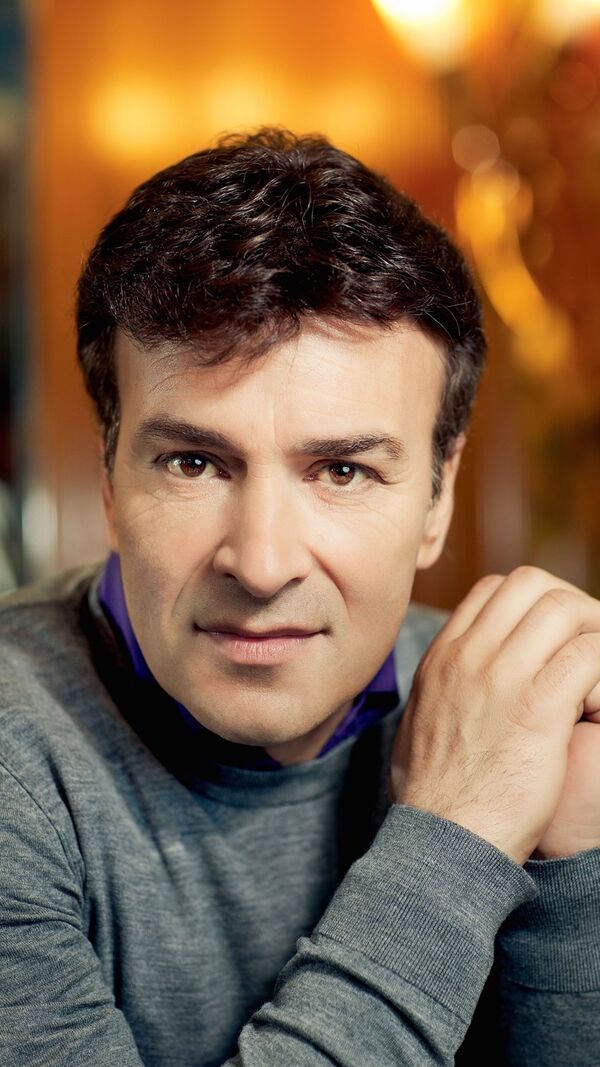 tony carreira