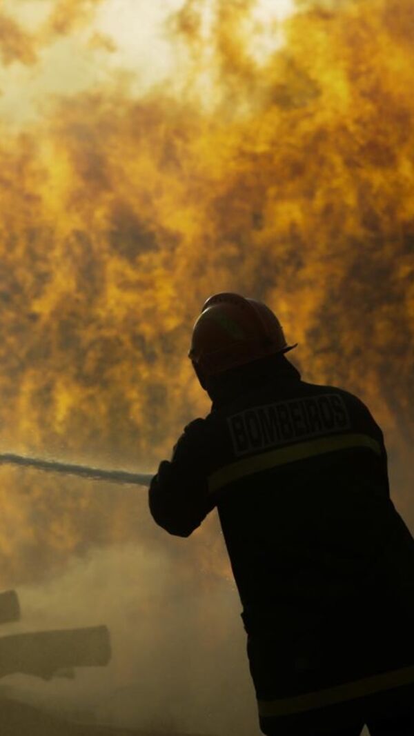 chamas, fogo, incêndio
