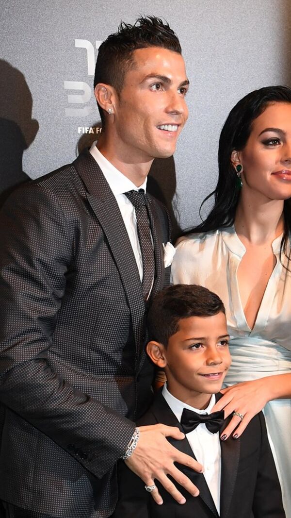 Ronaldo, georgina e cristianinho