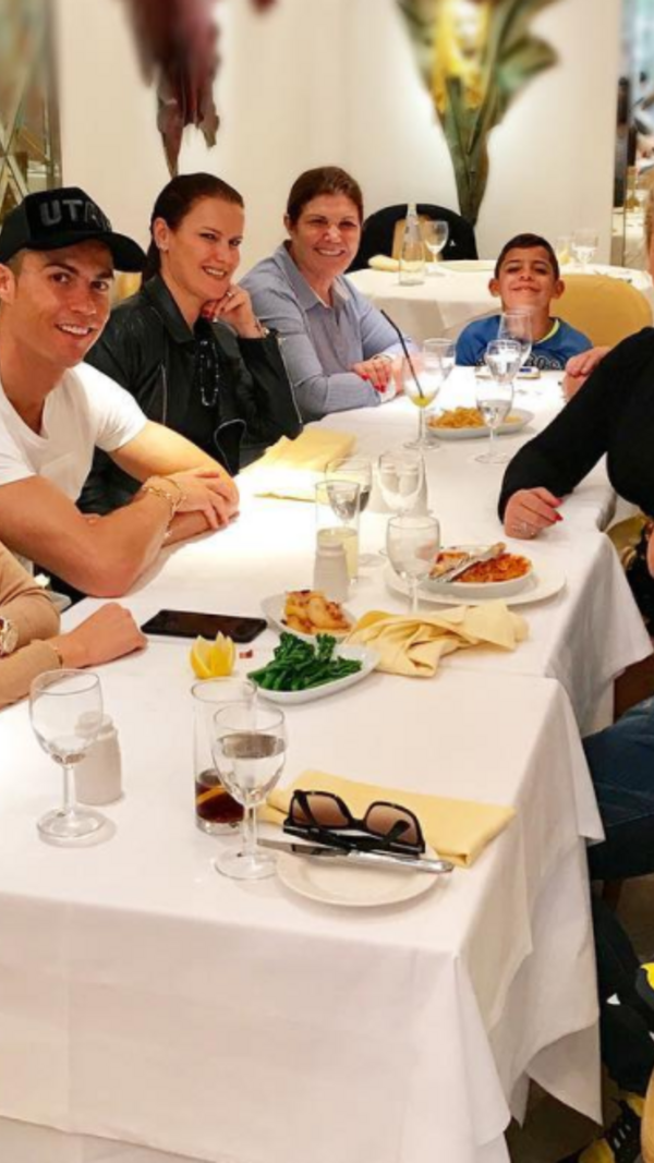 cristiano ronaldo, família, katia aveiro, dolores aveiro