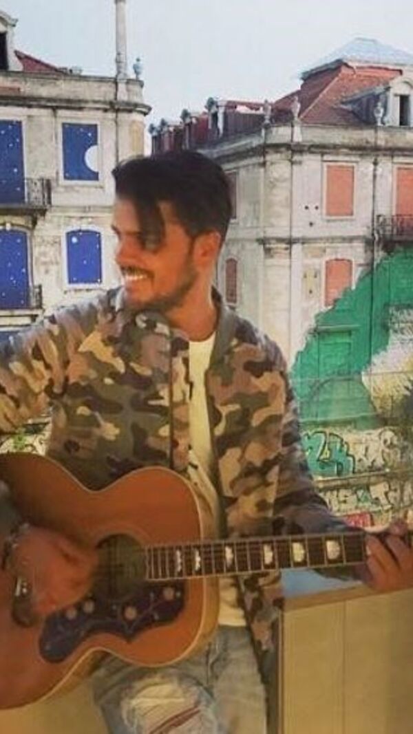 Mickael Carreira