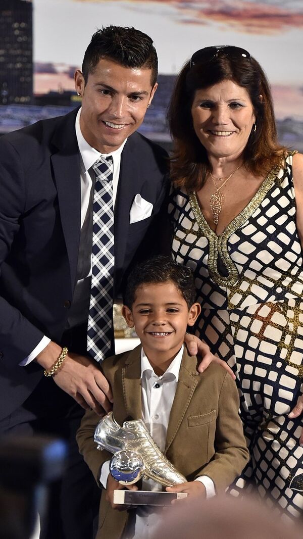 Cristiano Ronaldo, Ronaldo, Dolores Aveiro, Mãe, Aniversário