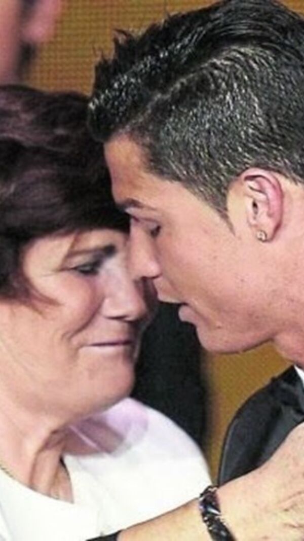 Cristiano Ronaldo, Ronaldo, Dolores Aveiro, Mãe, Aniversário