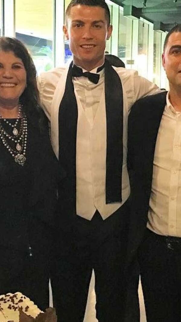 Cristiano Ronaldo, Ronaldo, Dolores Aveiro, Mãe, Aniversário
