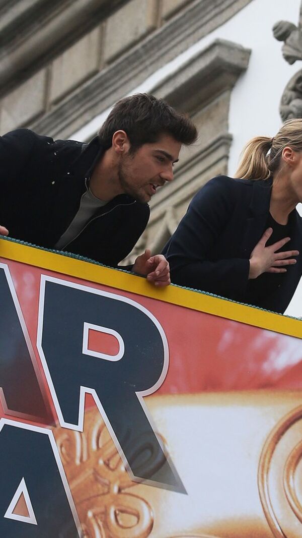 Kelly Bailey, Lourenço Ortigão