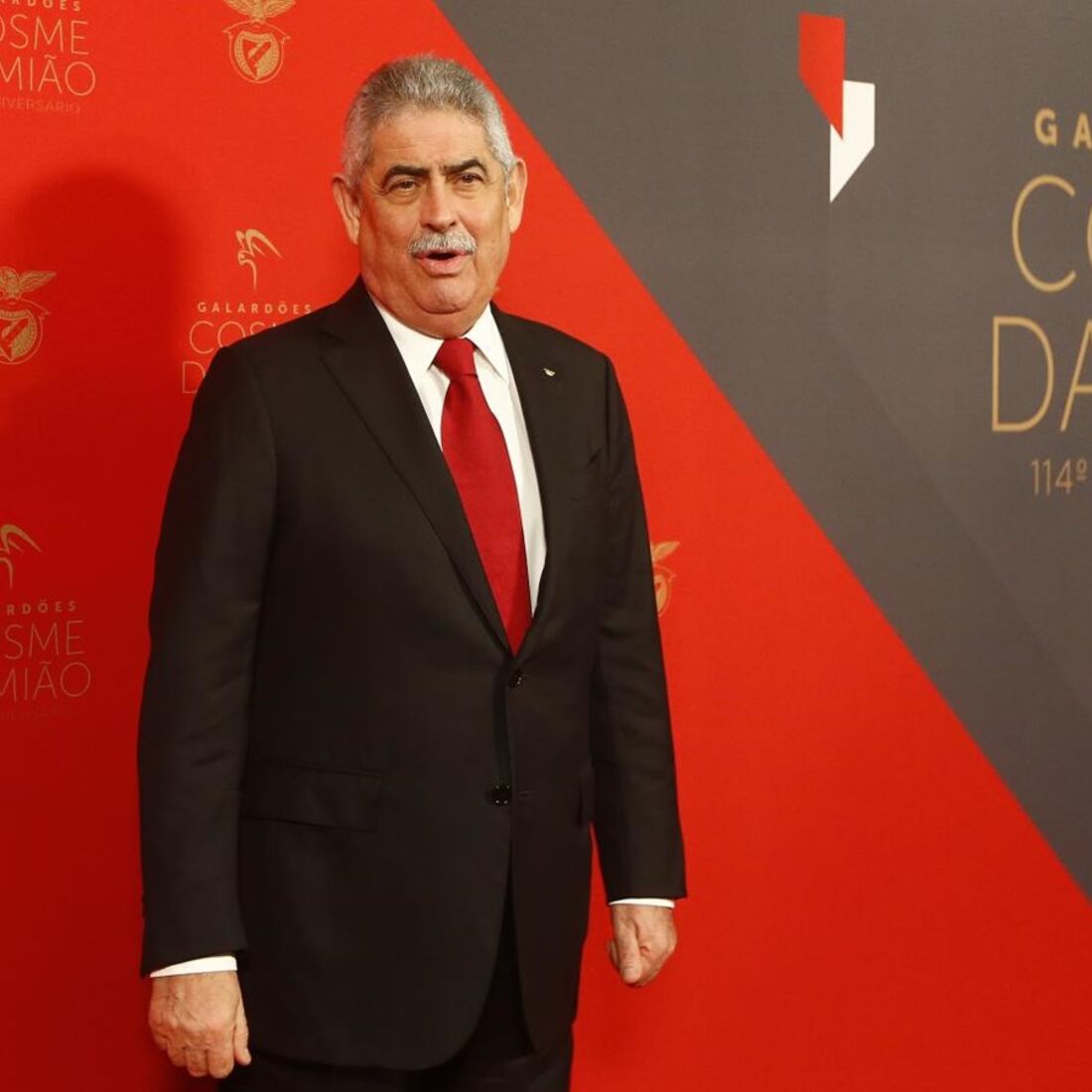 Gala do Benfica, troféus Cosme Damião, luís Filipe Vieira, Cláudia Vieira, Luís Costa Branco, Coliseu dos Recreios