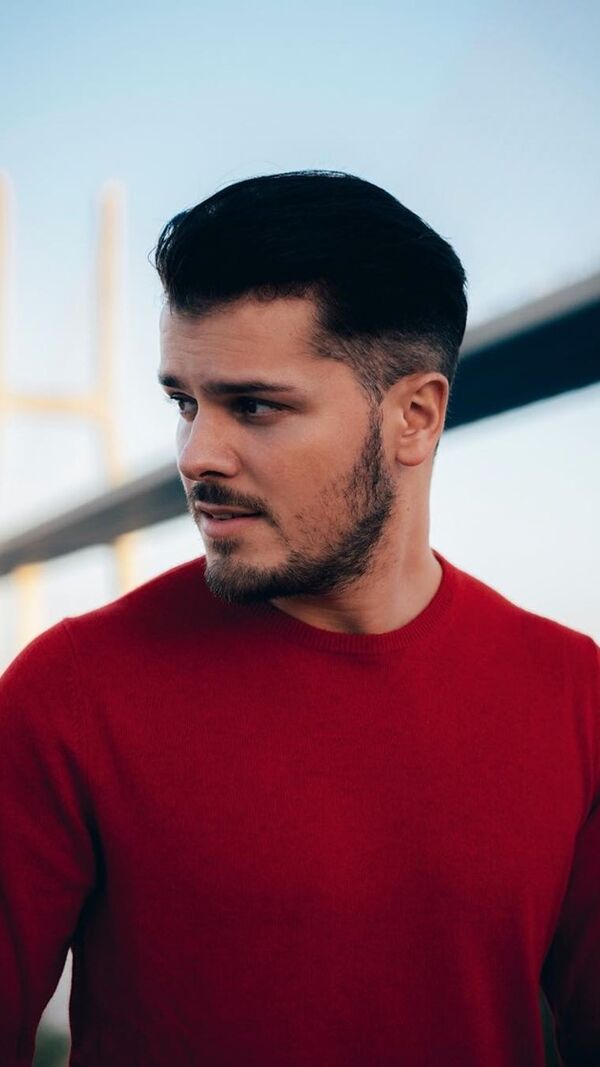 Mickael Carreira