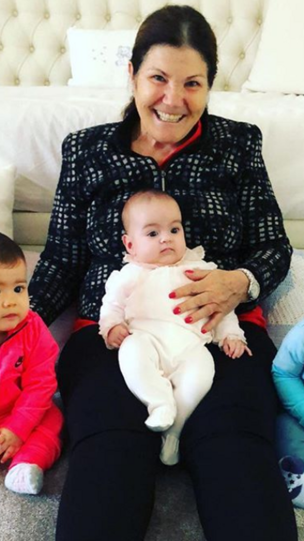dolores aveiro, netos