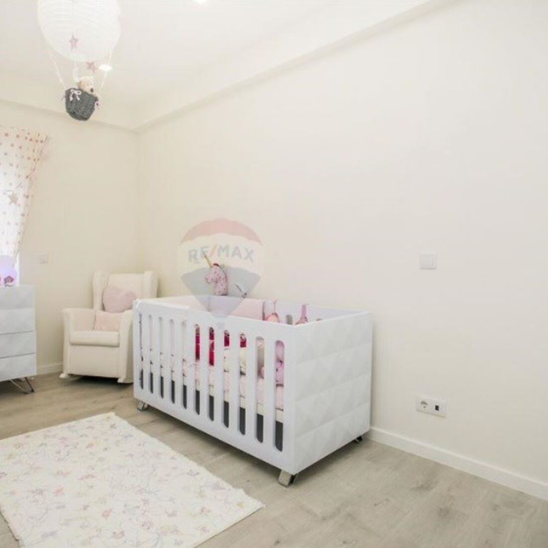 mickael carreira, tony carreira, apartamento, casa, imagens, compra, vende casa