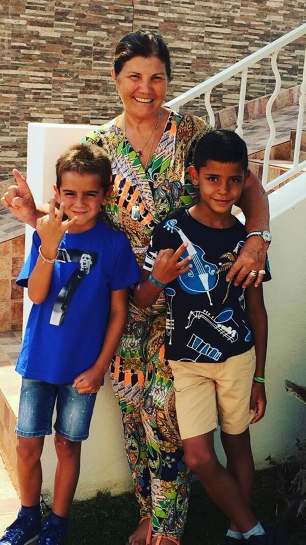 dolores aveiro, cristianinho