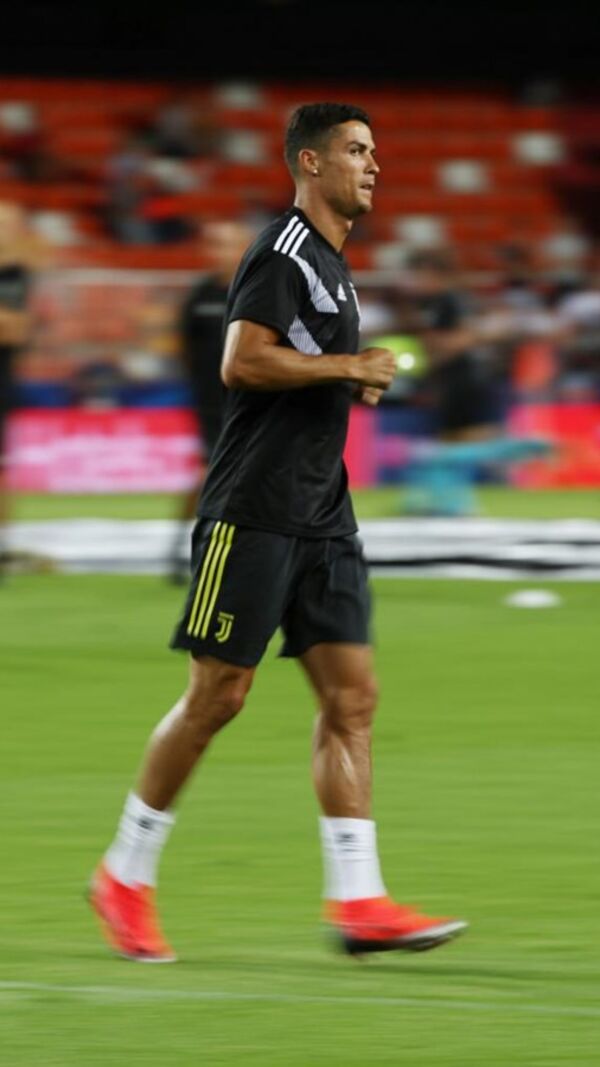 Cristiano Ronaldo, juventus, lágrimas, valencia, europa, expulsão, jogo, futebol