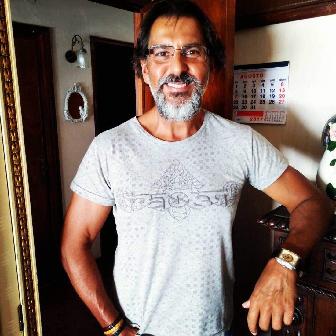 José Luís de Casados à Primeira Vista