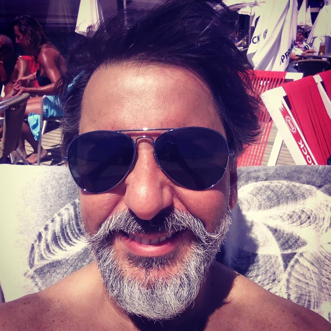 José Luís de Casados à Primeira Vista