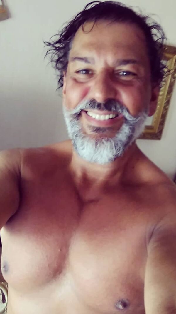 José Luís de Casados à Primeira Vista