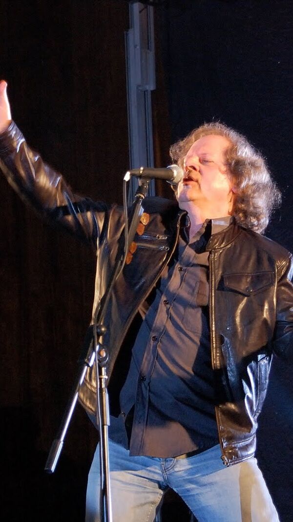 António Manuel Ribeiro