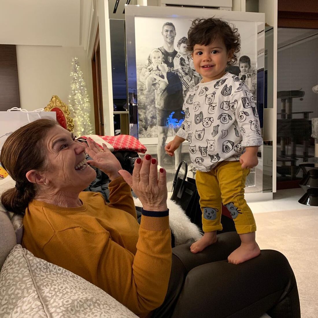 Dolores Aveiro e Eva