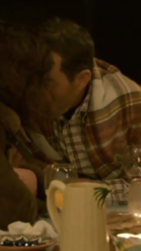 Quem quer casar com o meu filho?, João Neves, Isabel