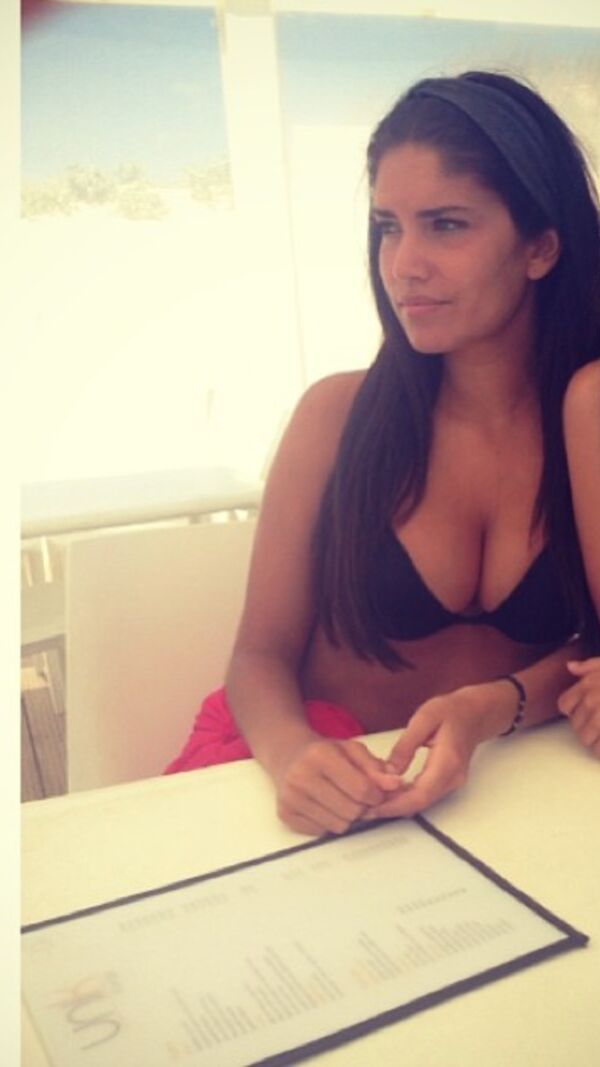 Carolina Fernandes, Ângelo Rodrigues