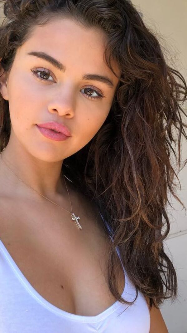Selena gomez