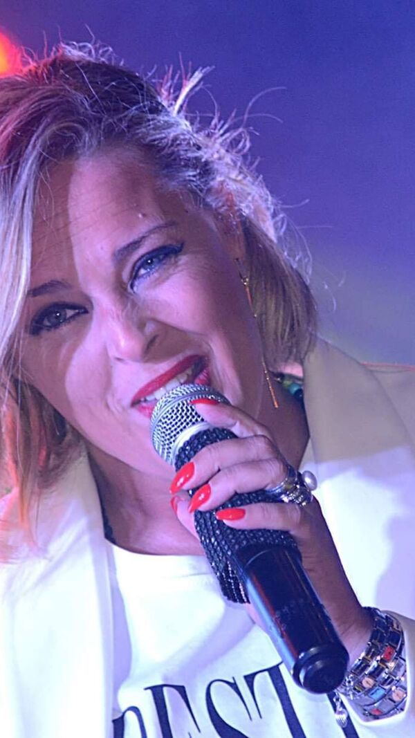 Cantora Micaela