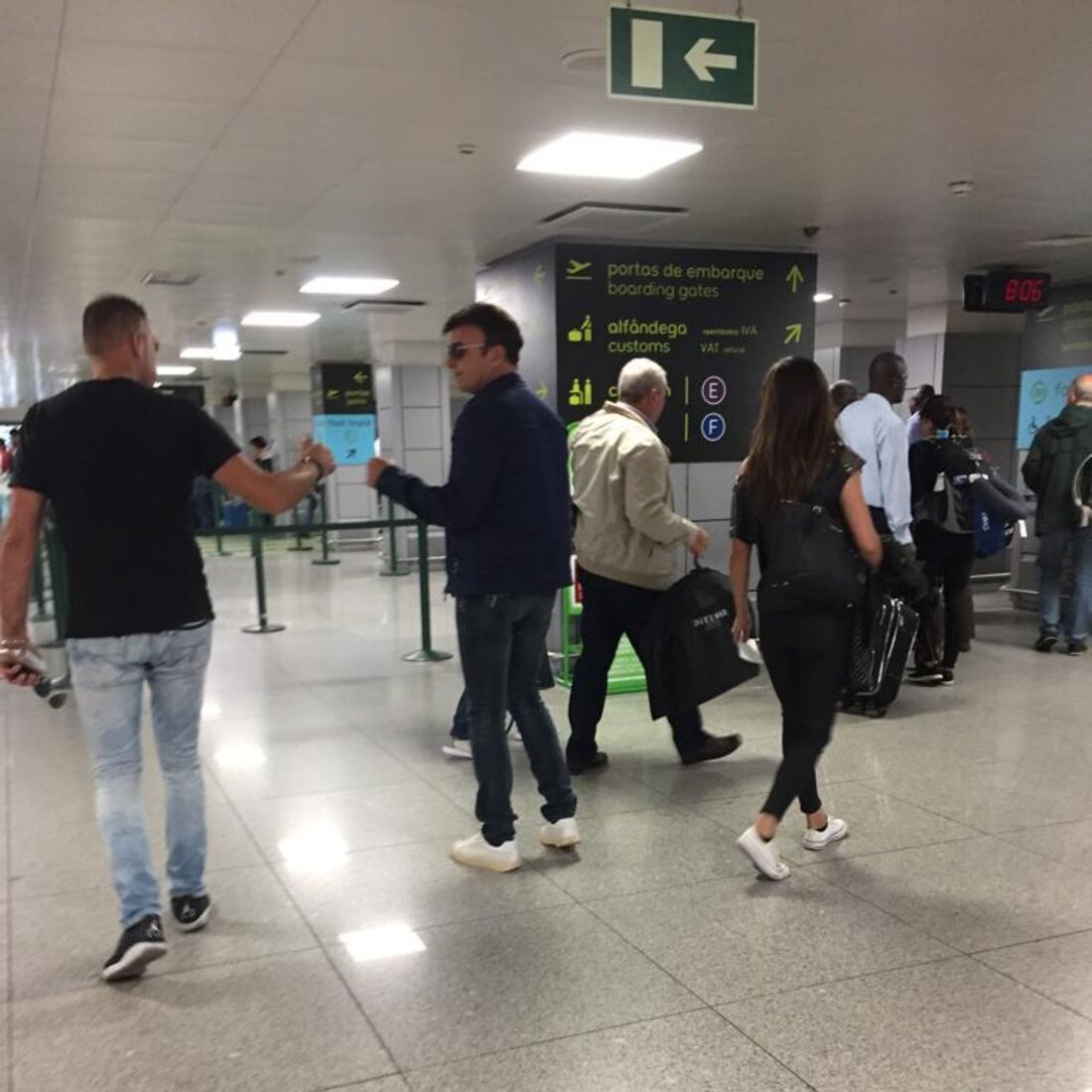 Tony Carreira, ângela rocha, aeroporto, divórcio, romance 