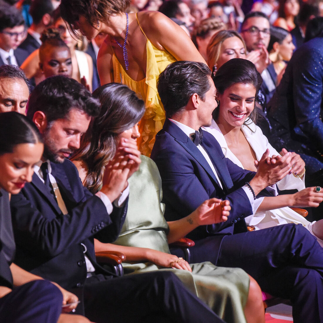 José Mata, Isabela Valadeiro