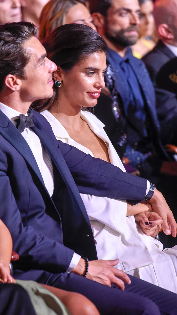 José Mata, Isabela Valadeiro