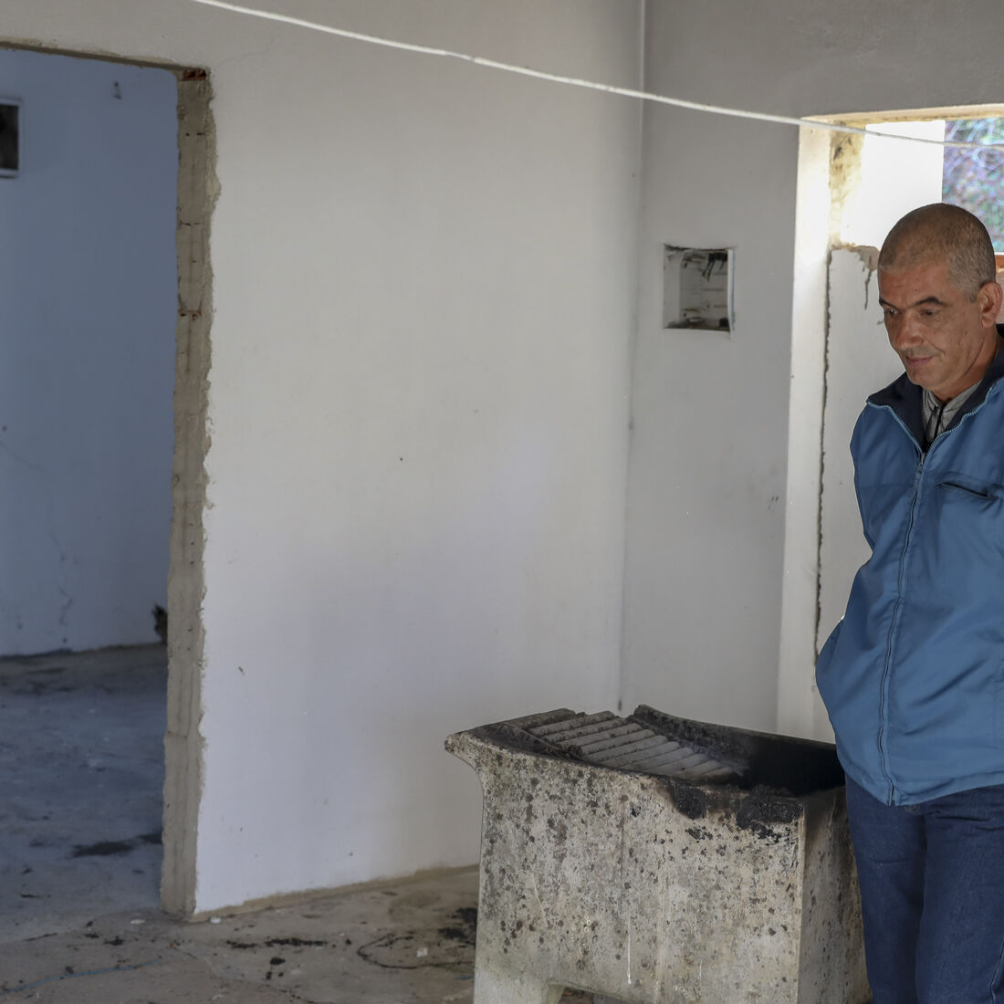 Manuel Xavier, sem abrigo