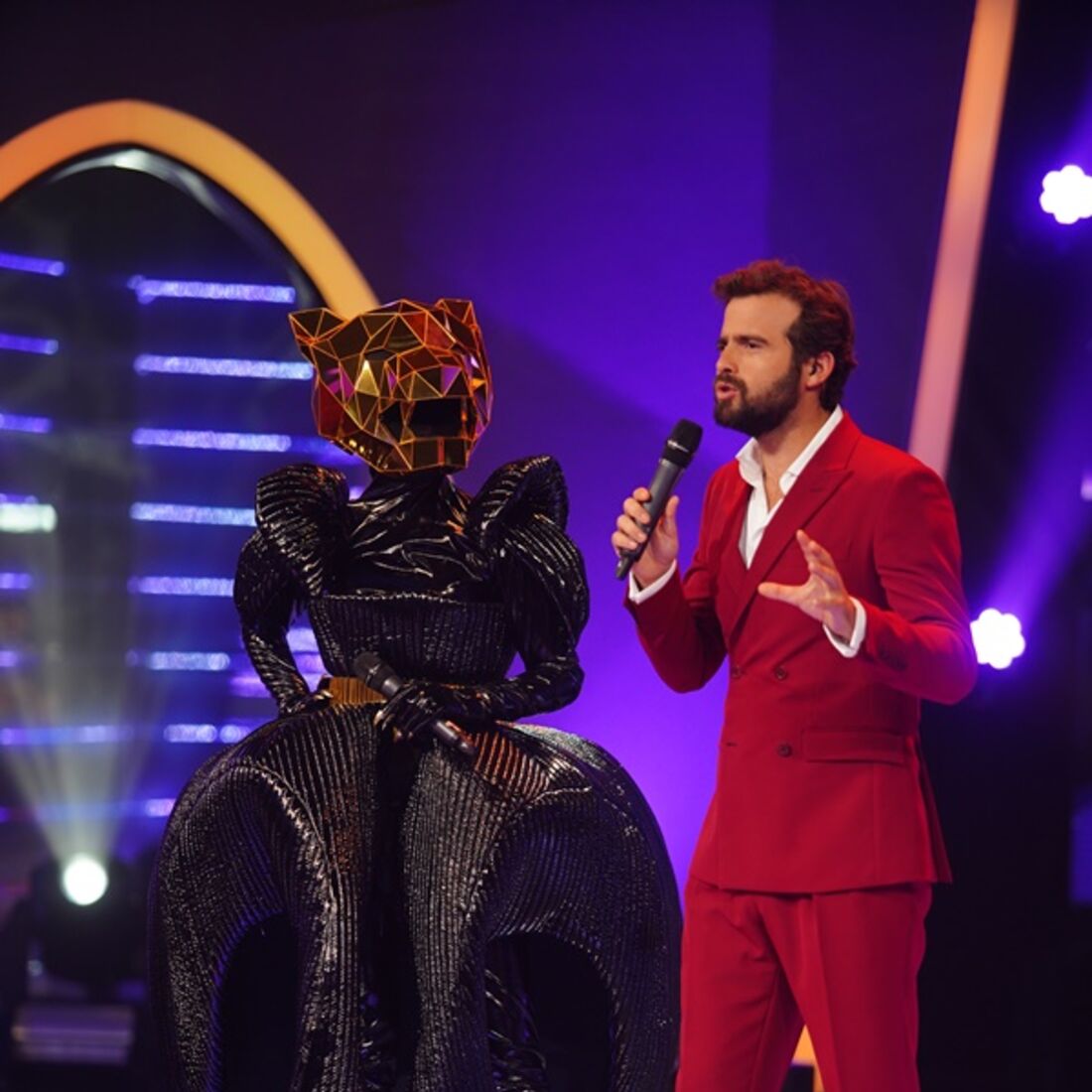 a máscara, joão manzarra, concorrentes, vencedora, Rita guerra, pavão, sic, Raquel Tavares, sara Carreira, Mariana Pacheco, windoh