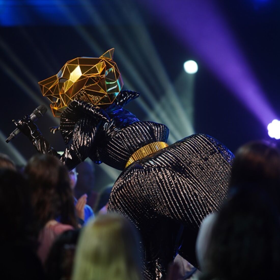 a máscara, joão manzarra, concorrentes, vencedora, Rita guerra, pavão, sic, Raquel Tavares, sara Carreira, Mariana Pacheco, windoh