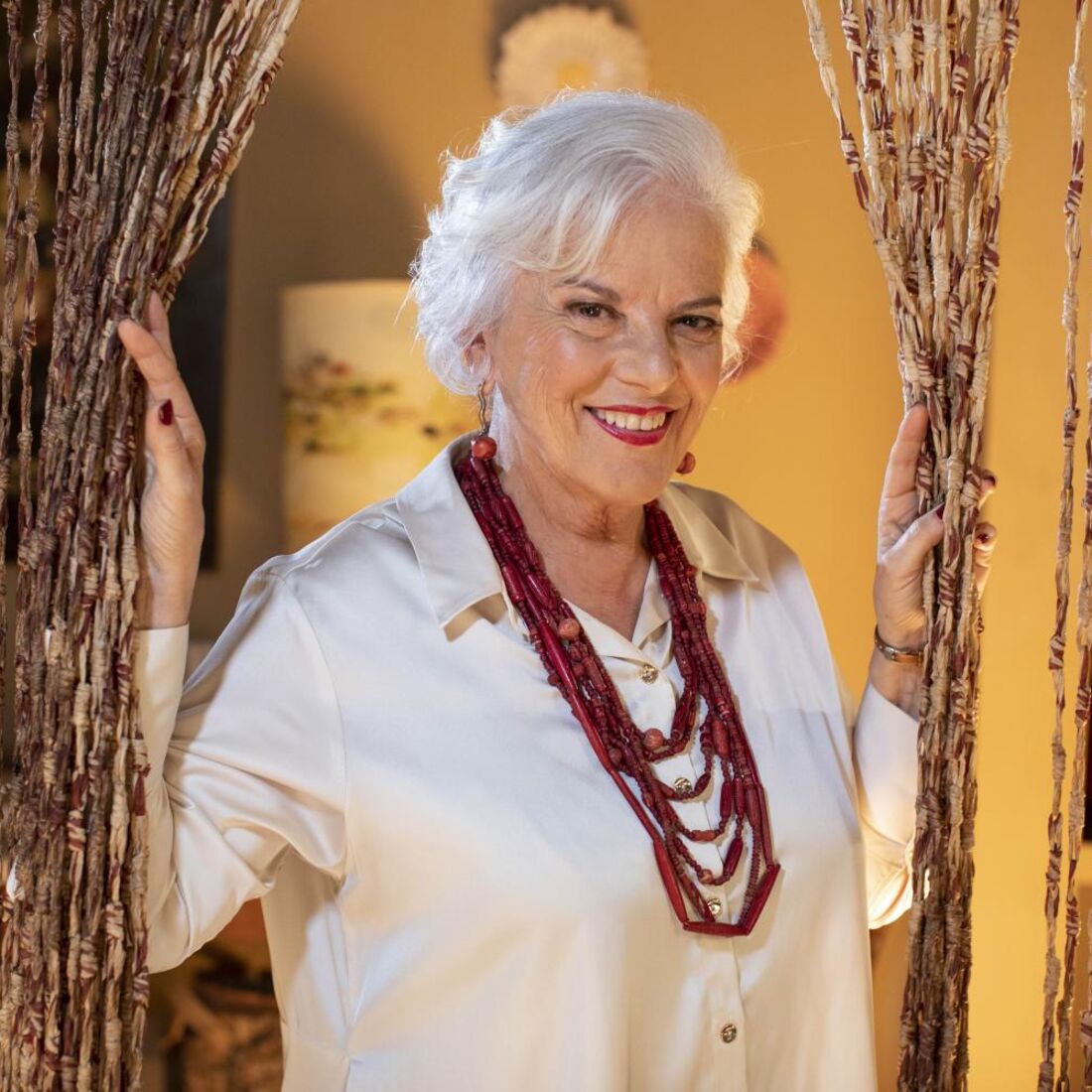 Lídia Franco, atriz, na corda bamba, atriz