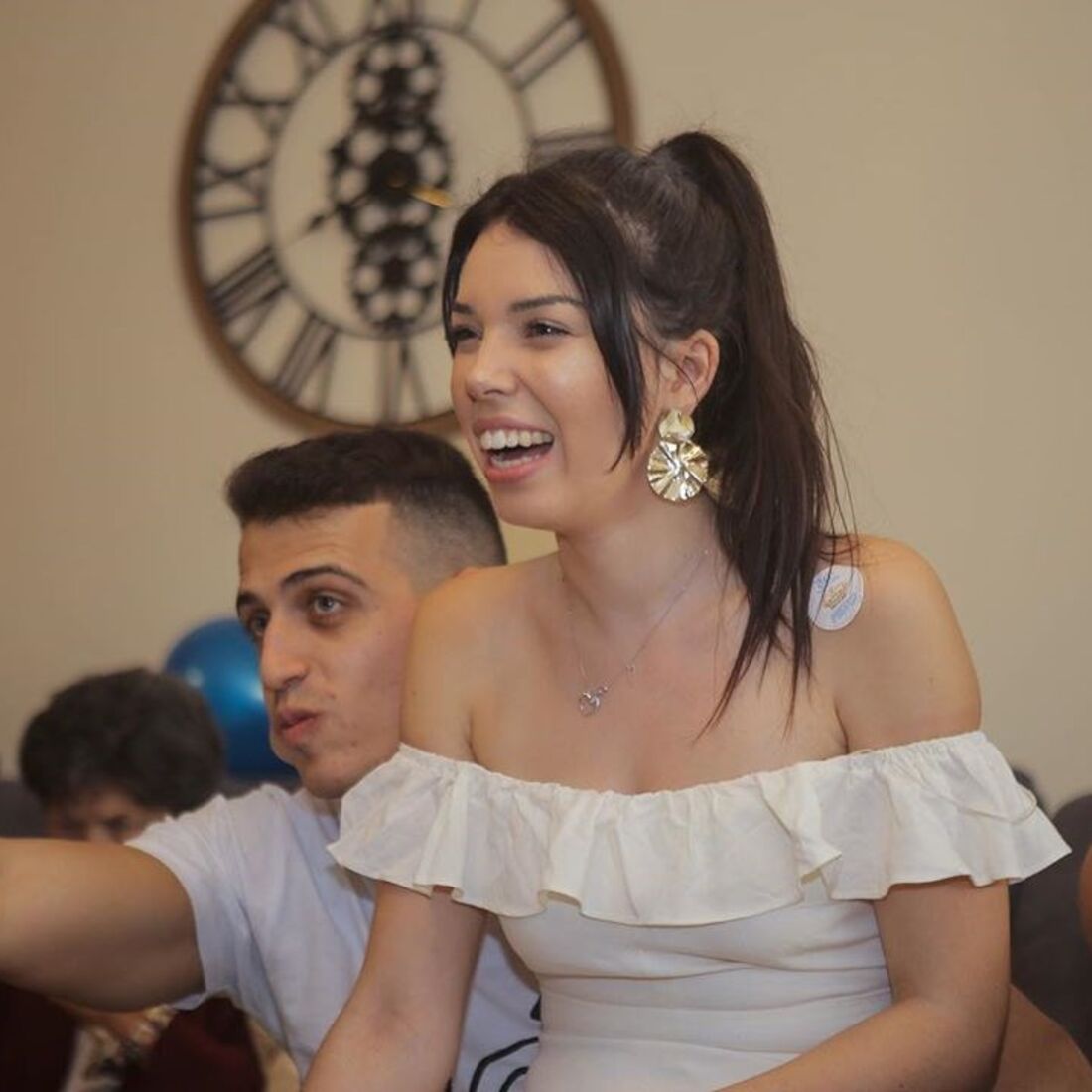 Pedro Moreira, Isabela Cardinali