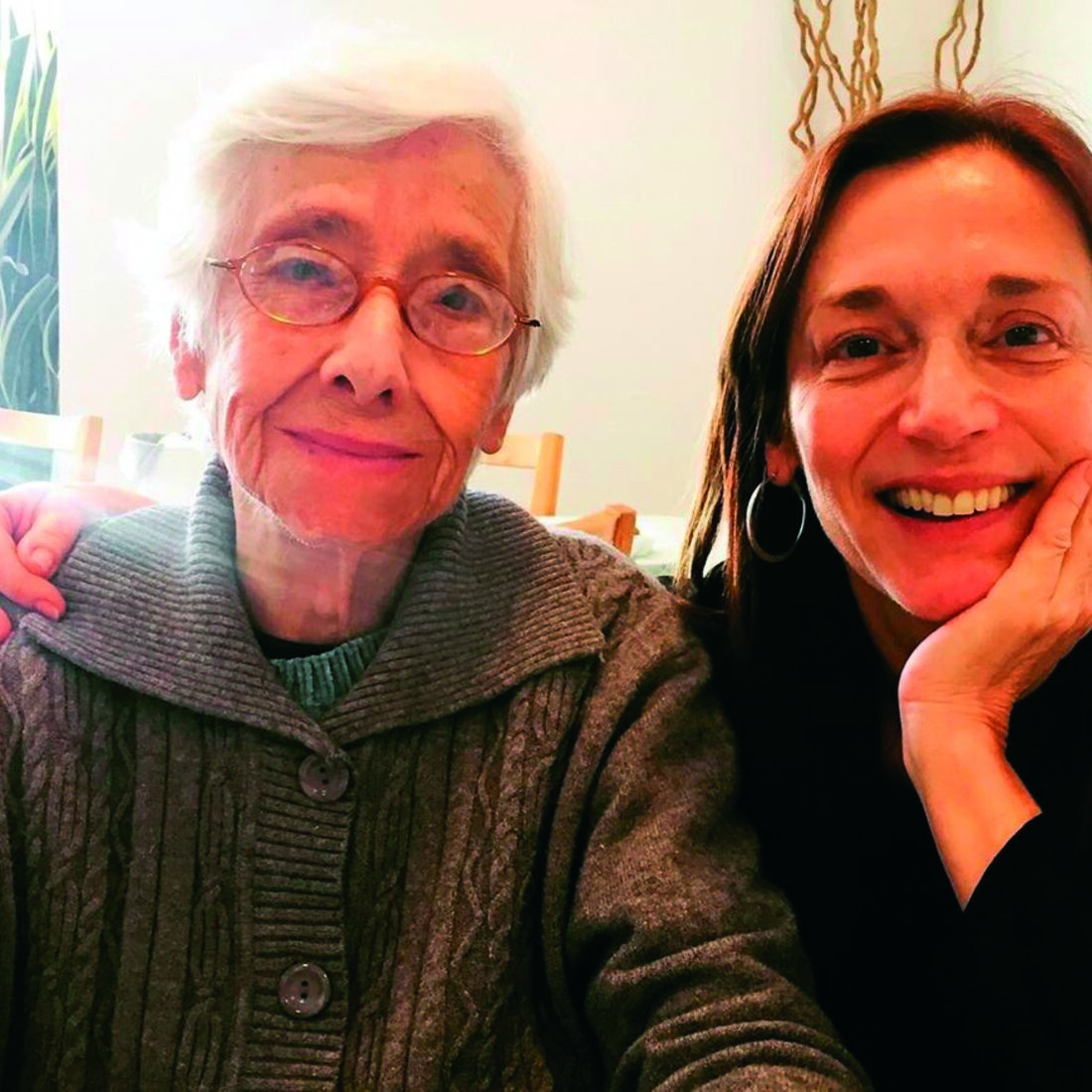 manuela couto e mãe