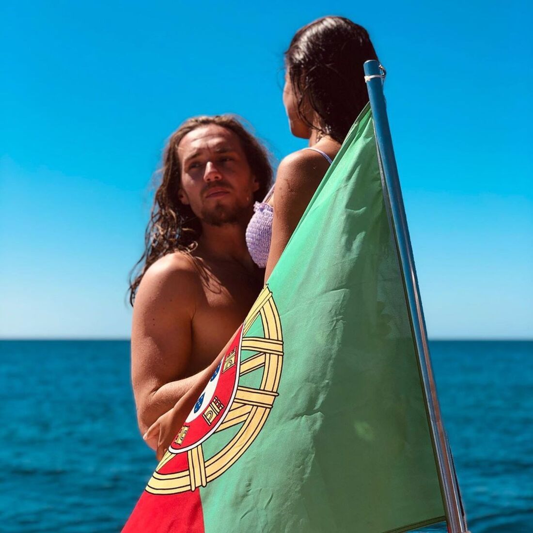 Carolina Loureiro e Vitor Kley 