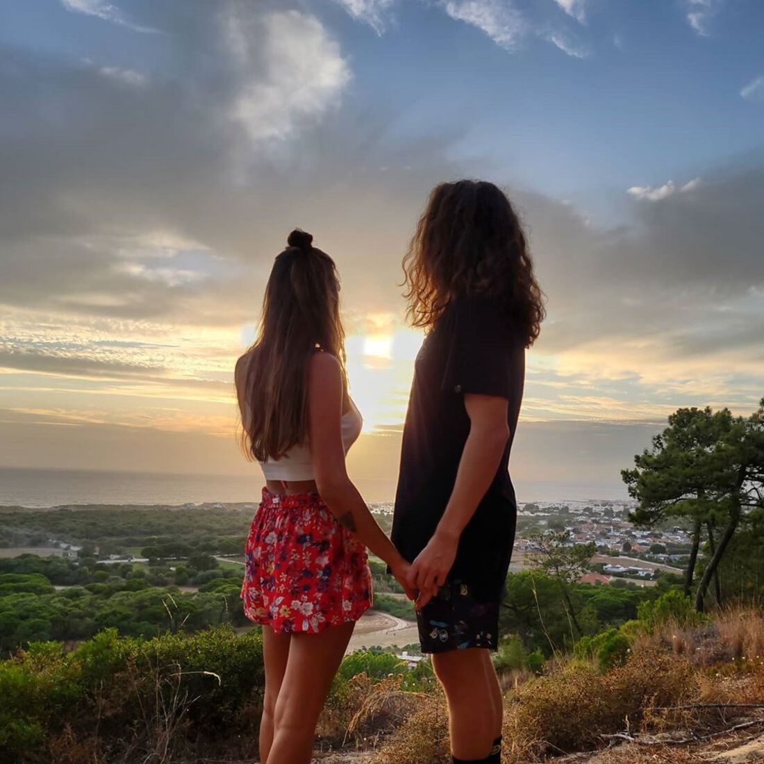 Carolina Loureiro e Vitor Kley 