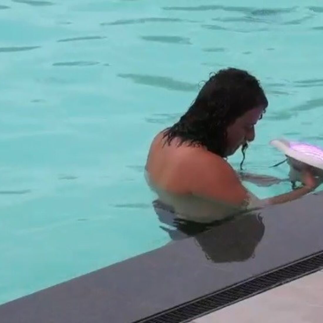 André Filipe, Concorrente, Big Brother a Revolução, TVI, expulsão, desiquilibrado,  